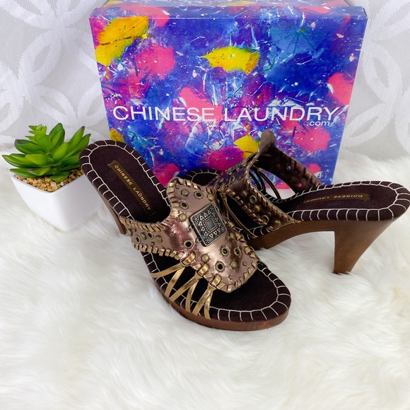 Chinese Laundry Global Shimmer Platform Sandals